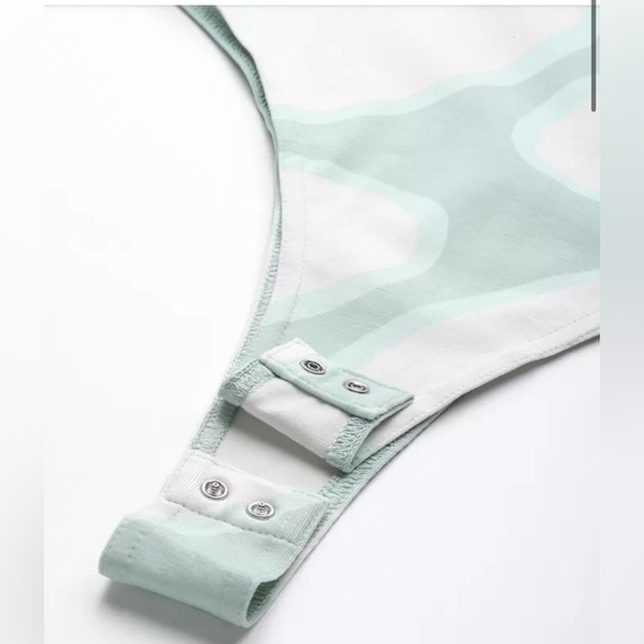 Adidas Marimekko Light Green and White Zip Up Bodysuit in Size Small - Picture 6 of 16